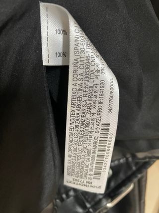 Cazadora efecto piel Zara