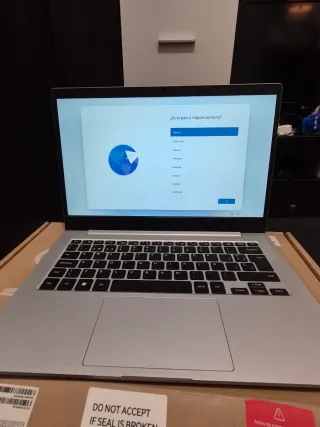 Samsung Galaxy Book2 Go Plata