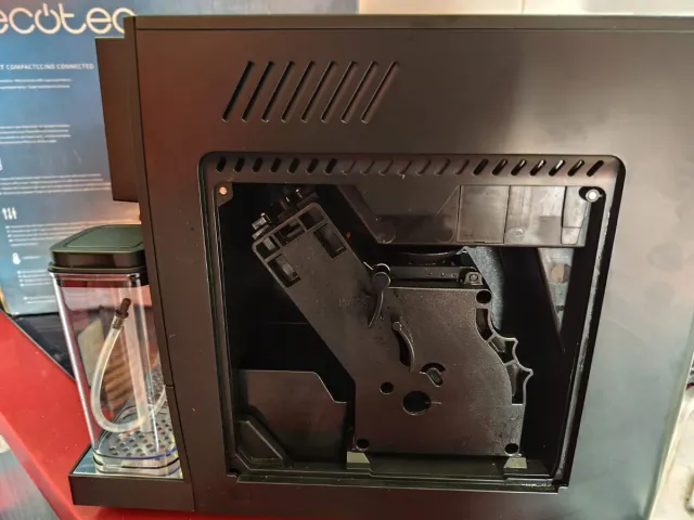 Cafetera Cecotec Cremmaet Connected Negra