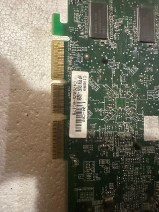 tarjeta gráfica Asus V9520