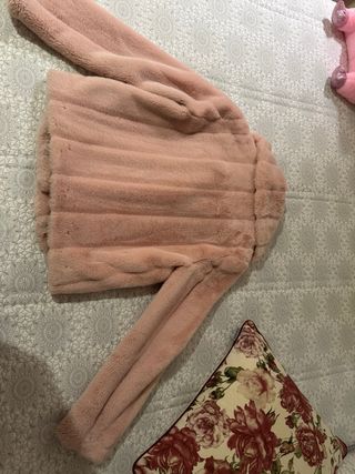 Abrigo pelo sintético rosa Guess