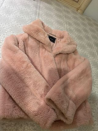 Abrigo pelo sintético rosa Guess