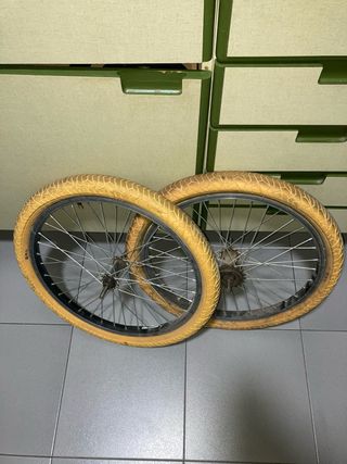 Ruedas BMX color amarillo