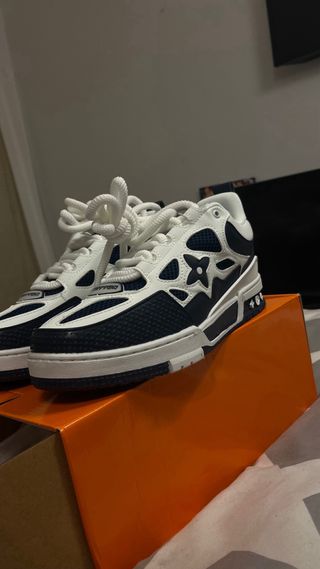 LV SKATE Azul Marino y Blanco