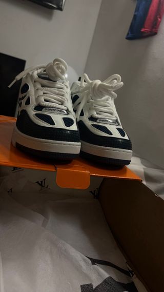 LV SKATE Azul Marino y Blanco