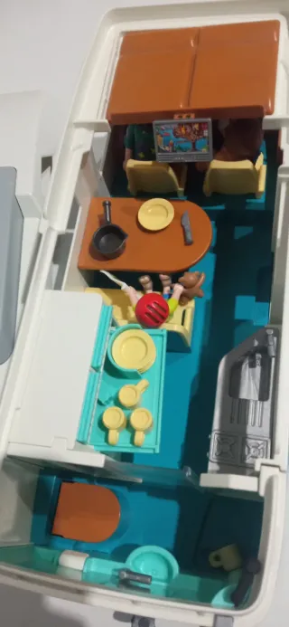 Autocaravana Playmobil 0038 con mesa y sillas