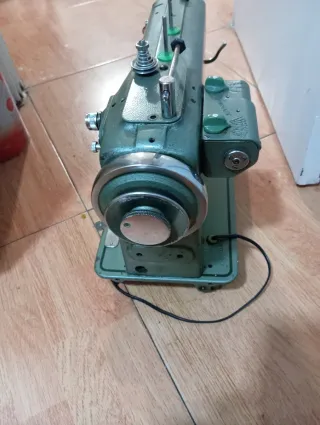 Máquina de coser Refrey Transforma