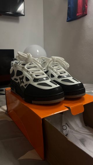 Louis Vuitton LV Skate Talla 42 Nuevas Caja