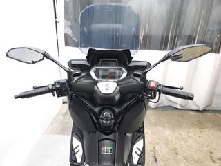 YAMAHA X-MAX 300 TECH MAX 2023 5032 kms.
