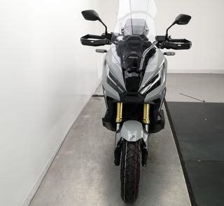 HONDA X-ADV 2022 7966 kms.