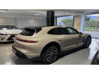 Porsche Taycan 4 Cross Turismo 350 kW (476 CV)
