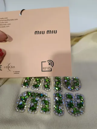 Top Miu Miu Beige Logo Verde