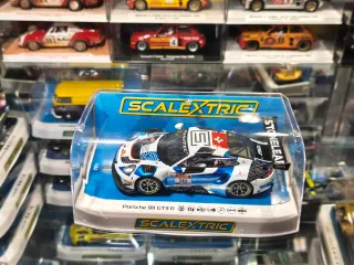 Scalextric UK C4522 Porsche 911 GT3R