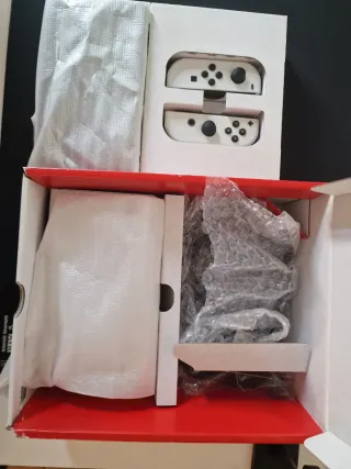 Nintendo Switch OLED + Mando Pro