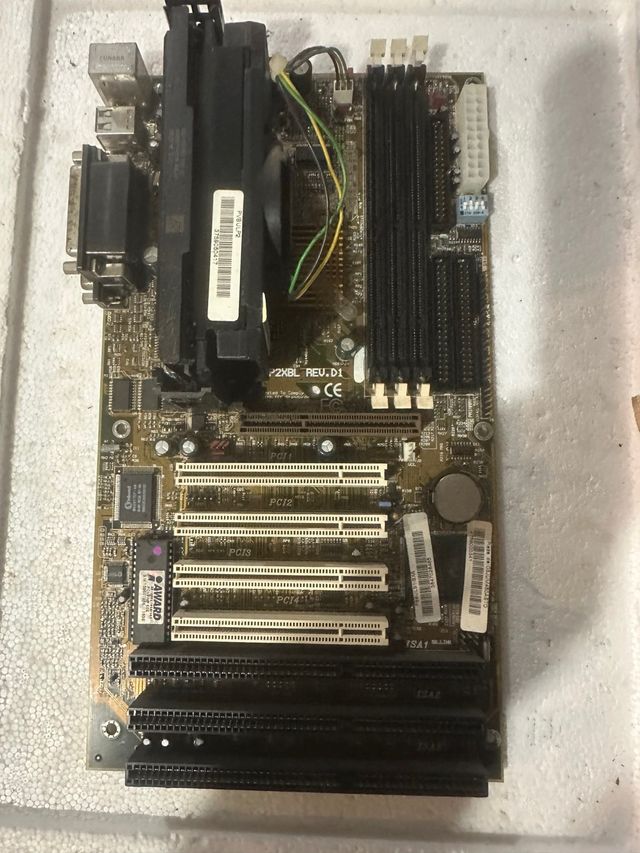 120- DFI p2xbl rev d.1 Pentium III 450