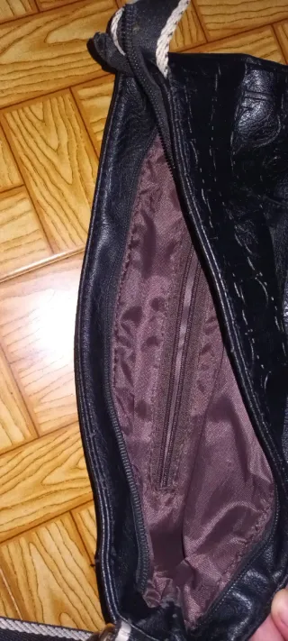 Regalo Bolso CH bandolera negro