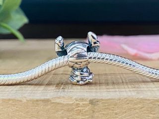Charm Stitch Momia - Plata