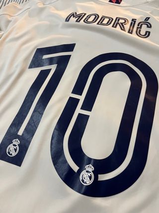 Camiseta oficial Real Madrid 20/21 Luka Modric L