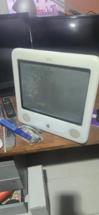 Apple PowerMac4,4 Md A1002 EMC 1955 (2003)-Vintage