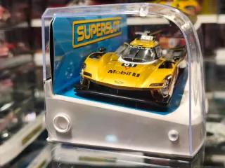 Superslot H4586 Cadillac V-Series.R