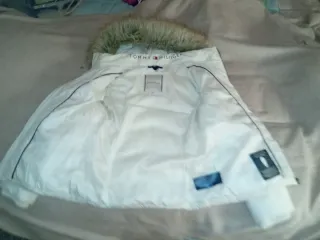 Abrigo blanco niña con capucha