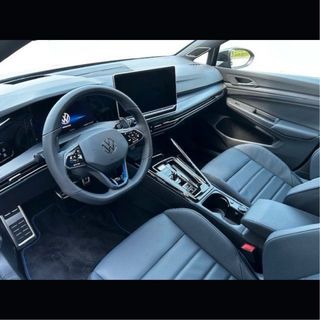 Volkswagen Golf 2025