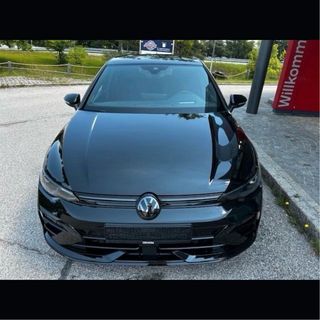 Volkswagen Golf 2025