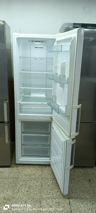 NEVERA COMBI CORBERÓ NO FROST ENERGÍA A+
