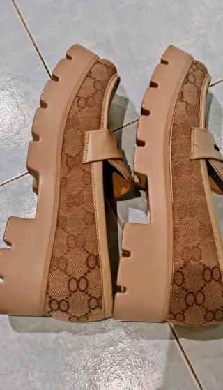 Mocasines plataforma beige/marrón T40