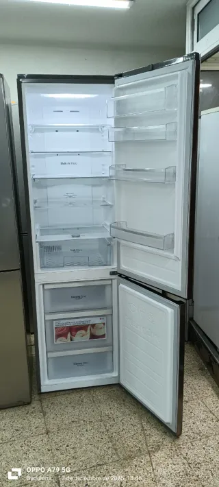 Nevera combi LG acero inoxidable NO FROST  A++