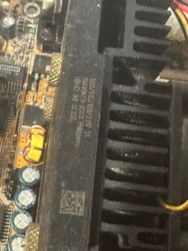 121- ECS P6BAT-ME pga 370 slot 1 + pentium III 500