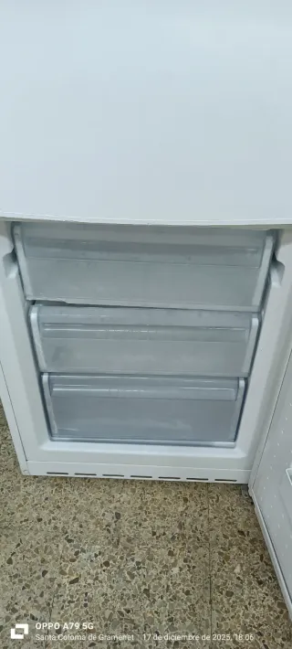 NEVERA COMBI BOSCH NO FROST ENERGÍA A+