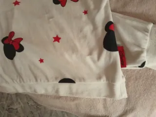 Pijama niña Minnie Mouse blanco y rojo