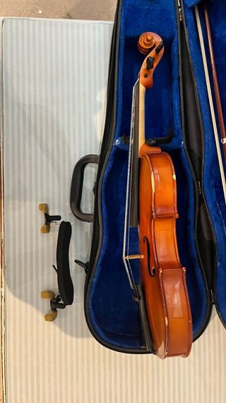 Violín 1/2 con funda y arco