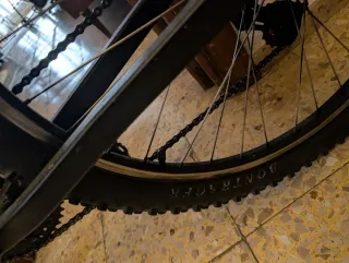 Bicicleta negra para adulto en buen estado precio