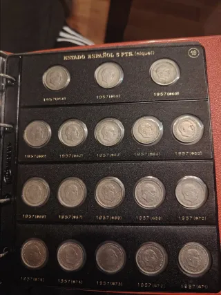 18 monedas 5 Pesetas 1957 Estado Español (Níquel).