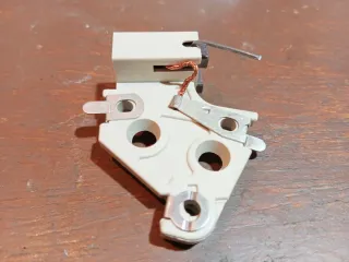 Carbonera Alternador Chevrolet - Chevy