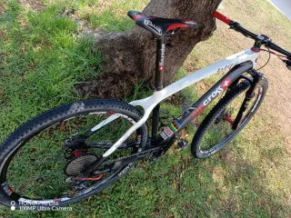 Bici carbono Alpcross Blitz 29” talla L, 10,800kgs