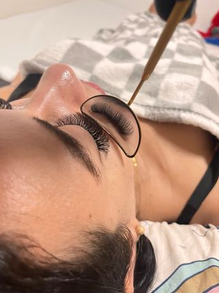 Realza tu mirada | Cejas- Pestañas - Faciales