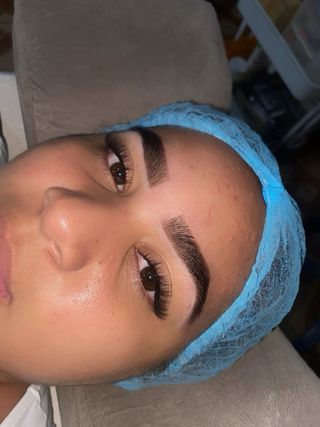 Realza tu mirada | Cejas- Pestañas - Faciales