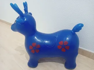 Cochecito infantil con volante,moto y ciervito