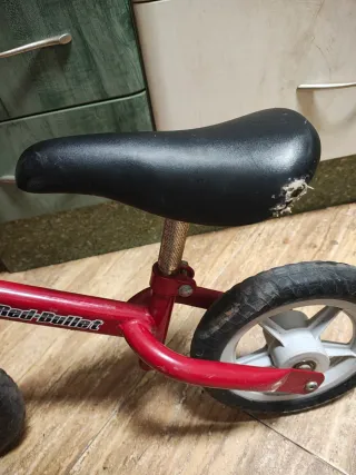 Bicicleta de aprendizaje Chicco Red Bullet