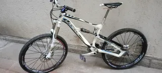 Bicicleta Lapierre Zesty Carbon