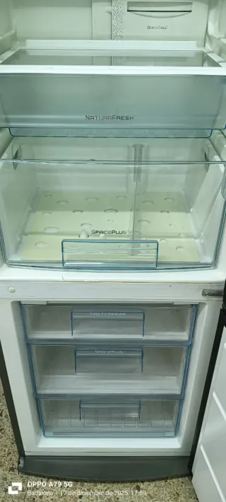 Nevera Combi Electrolux No Frost energía A+