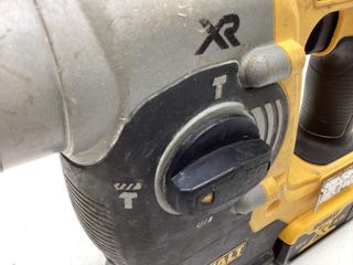 martillo a bateria dewalt dch273