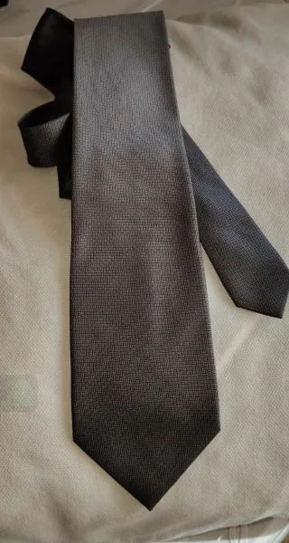 Corbata de seda hecha a mano