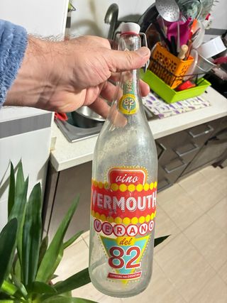 Bottiglie di Vermouth Verano del 82