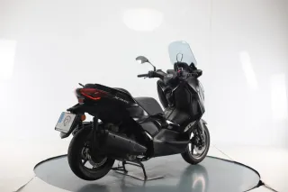 YAMAHA X-MAX 300 TECH MAX 2025