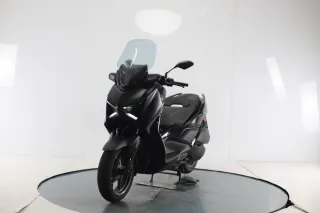 YAMAHA X-MAX 300 TECH MAX 2025