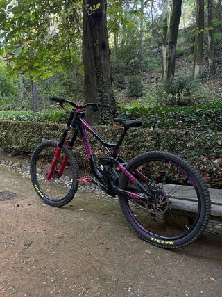 Commencal Supreme V3 DH